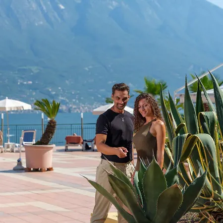 Cristina 3* Limone sul Garda