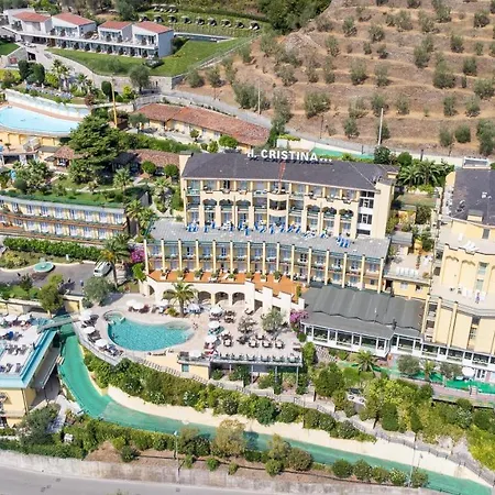 Cristina Hotel 3*