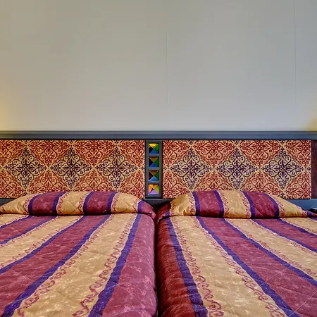 Cristina Hotel
