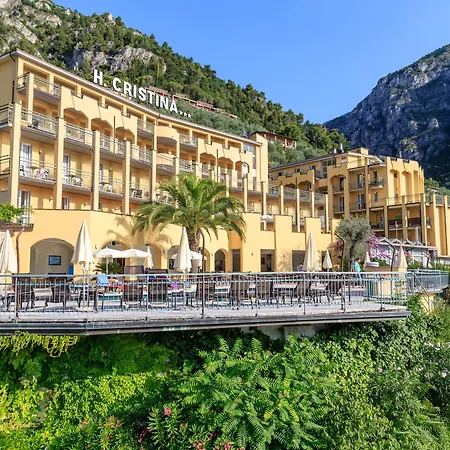 Cristina Hotel 3*