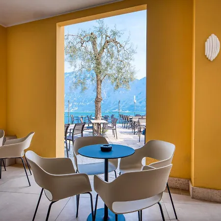 Cristina 3* Limone sul Garda