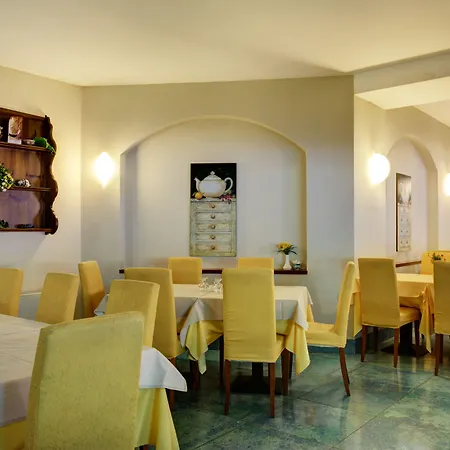 Cristina 3* Limone sul Garda