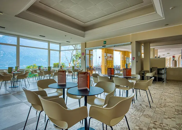 Cristina Hotel 3*