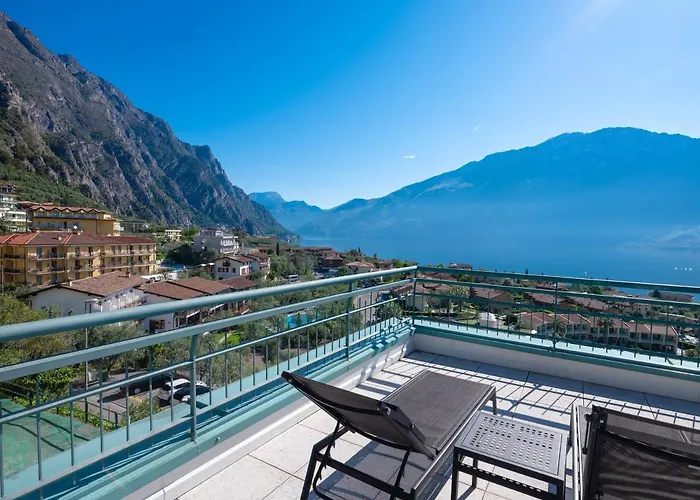 Cristina Hotel 3*