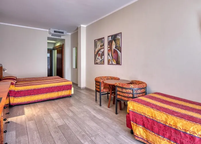 Hotel Cristina 3*