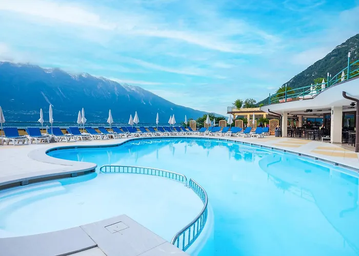 Cristina Hotel 3*