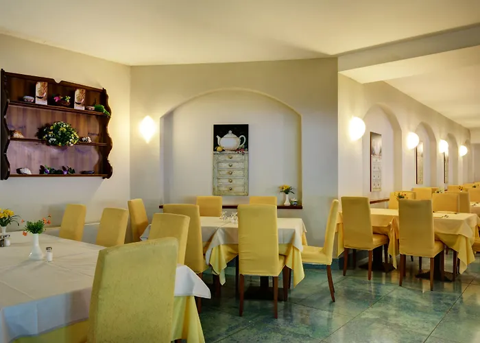 Cristina 3* Limone sul Garda