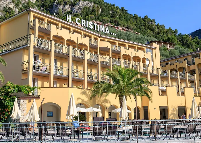 Hotel Cristina 3*