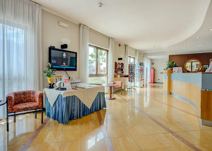 Cristina Hotel 3*