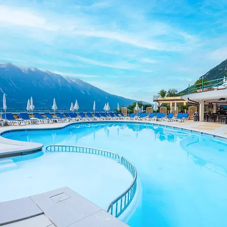 Cristina Hotel 3*