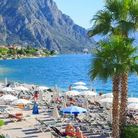 Cristina Limone sul Garda